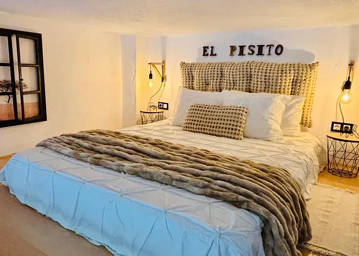 El Pisito Forest,a 300 Metros Iglesia De La Encarnacion Μαρμπέλλα